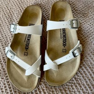 Brand new Birkenstock Mayari size 38/ 7
